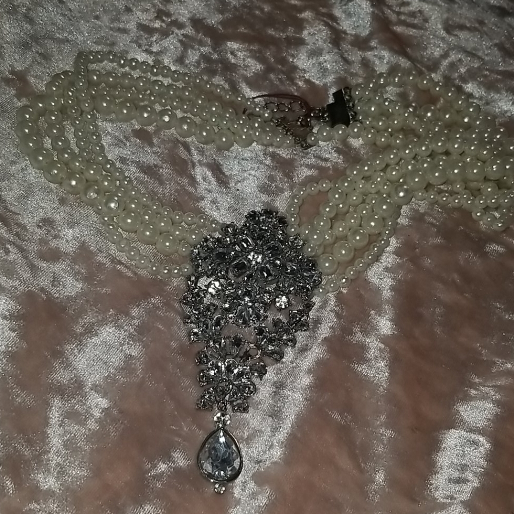 Beaded necklace